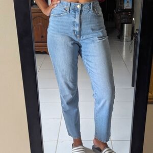 Universal Thread Vintage Straight Jeans